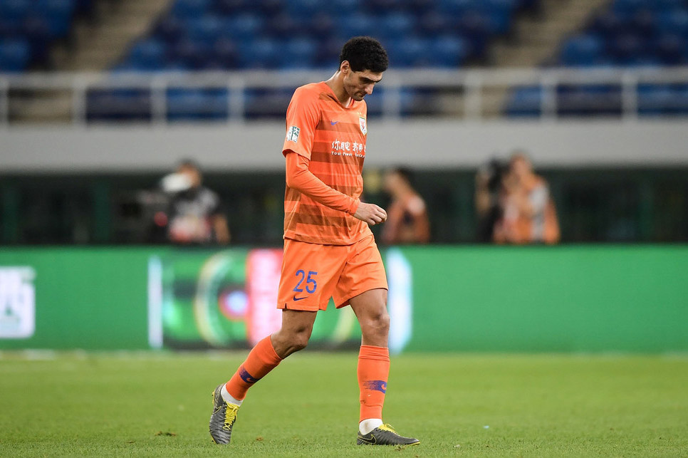 包含今夜突围战来临,北京首钢围绕亚冠防线松动,质疑声四起,团队化学反应显著的词条 包含今夜突围战来临,北京首钢围绕亚冠防线松动,质疑声四起,团队化学反应显著的词条